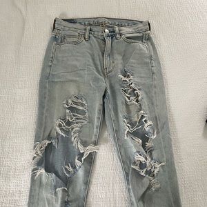 American eagle ripped jeans